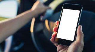 IMPORTANT! Aplicaţia care te ajută să eviţi cozile din vămi