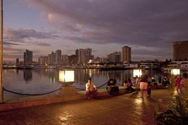 ALERTĂ COD ROŞU! Peste 210.000 de persoane evacuate la Manila, în aşteptarea taifunului Nock-Ten