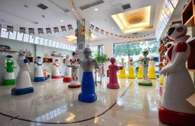 Personajele din filmele SF prind viaţă: primii paşi ai unui robot uriaş, făcuţi la Seul