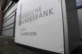 Bancă mare - amendă mare de Crăciun! Sancțiuni de 12,4 miliarde dolari pentru Deutsche Bank și Credit Suisse