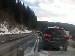 Aglomerație infernală pe DN1. Șoferii sunt furioși: "Trei kilometri în 30 de minute! Mai ajungem azi acasă?"