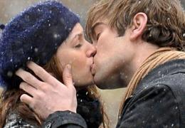 Obiceiul sărutului sub vâsc şi efectul pe care îl are în dragoste