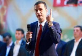 Mesajul de Anul Nou al premierului Grindeanu, transmis pe Facebook: "Vă asigur că viitorul Guvern..."