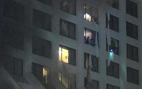 Incendiu de proporţii într-un hotel din Pakistan: 11 morţi şi 65 de răniţi. Oamenii s-au folosit de aşternuturi ca să scape cu viaţă (VIDEO)