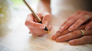 Statul încurajează căsătoria! Ce sumă de bani vor primi tinerii la primul mariaj