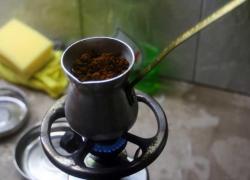 Bei CAFEA LA IBRIC? Cea mai MARE GREŞEALĂ! Motivul este INCREDIBIL