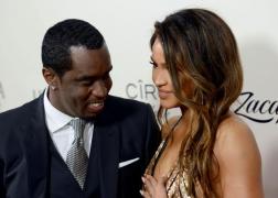 GALERIE FOTO. Cu privirea în decolteu! Instantanee amuzante cu cele mai mari vedete de la Hollywood