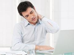 Descoperire surprinzătoare: Ce legătură există între durerile fizice şi problemele financiare cu care ne confruntăm