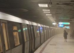 PANICĂ la metrou! Un tren a luat foc în mers, la staţia Timpuri Noi