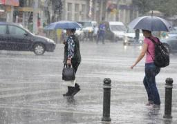 AVERTIZARE METEO: Cod PORTOCALIU de averse în Moldova. Cod GALBEN în restul ţării