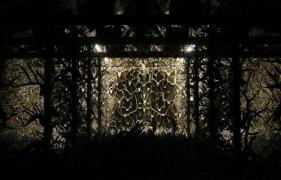 Cum arată casa decorată cu 15 000 de coarne şi cranii