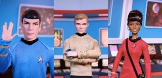 Esti fan Star Trek? Au apărut păpuşile Star Trek pentru a celebra 50 de ani de la debutul filmului SF