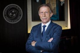 Noul selecţioner al României face schimbări în premieră la echipa națională