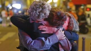 Atentat la Nisa: Zeci de familii îşi caută persoanele dragi. DISPERAREA i-a împins să recurgă la acest gest