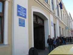 STRIGĂTOR LA CER! Politicienii, “certaţi” rău cu limba română. “Mie groază că vo-i sta la masă cu asemenea oameni!”