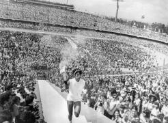 ISTORIA JO. Olimpiada din 1968 a stabilit noi premiere: Prima ediţie desfășurată în America latină şi prima femeie care a aprins flacăra olimpică (FOTO, VIDEO)