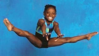 Fenomenul Simone Biles. Povestea impresionantă a unei campioane care a fost abandonată de părinţi: "Este cea mai talentată gimnastă din istorie" (FOTO, VIDEO)