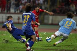 Derbiul Steaua - Dinamo a început pe Arena Naţională; Boldrin şi De Amorim debutează la stelişti