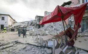 Aproximativ 50 de familii afectate de cutremurul din Italia vor primi ajutoare de urgenţă de la statul român