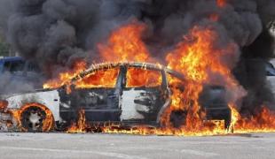 TRAGEDIE în Argeş. Un pieton a fost accidentat mortal de un autoturism care ulterior a luat foc