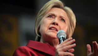 Un celebru medic din SUA aruncă BOMBA: “Este posibil ca Hillary Clinton să fi fost OTRĂVITĂ de Trump şi Putin”