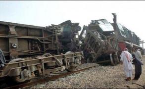 COLIZIUNE între două trenuri în Pakistan: Patru persoane au murit, iar peste 100 sunt rănite (VIDEO)