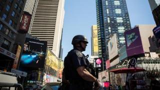 ALERTĂ în America! Poliţiştii din New York au închis Times Square, din cauza unui pachet suspect