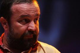 Trupul neînsufleţit al lui Ioan Gyuri Pascu, dus la INML pentru necropsie