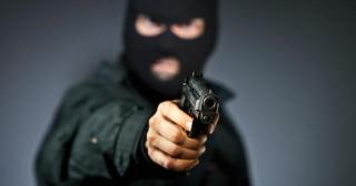 Atac armat la o bancă din Arad. Autorităţile sunt în ALERTĂ!