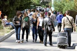 ÎNCEPE FACULTATEA! Cât costă cazarea în CĂMINELE de stat sau private din Bucureşti. Iată cele mai noi şi mai interesante oferte (FOTO)