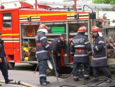 Incendiu la o pensiune din Neamț! Flăcările au cuprins încăperile în care se aflau turiști