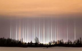 FENOMEN STRANIU şi spectaculos: "Este aproape supranatural, ca şi cum ar fi un RĂZBOI intergalactic" (GALERIE FOTO)