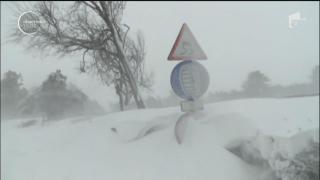 METEO, ULTIMA ORĂ: Ninsori, vânt şi ger în Bucureşti, sudul şi sud-estul ţării, până marţi