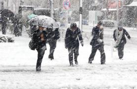 ALERTĂ! Meteorologii anunţă NINSORI şi VISCOL în sudul ţării, în următoarele două zile