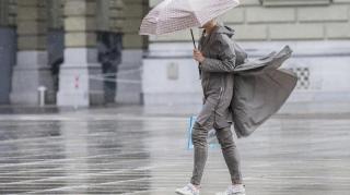 Nou anunţ al METEOROLOGILOR: Rafale de 50 km/h și ninsori în București!