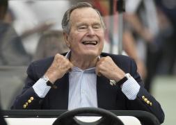 Fostul preşedinte american George Bush Sr, internat în urma unor probleme de respiraţie