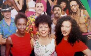 VIDEO Solista trupei Kaoma, interpreta hitului Lambada, a fost găsită carbonizată în maşină