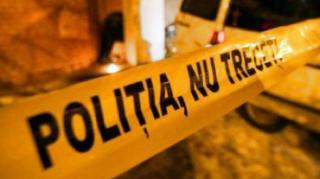 ABOMINABIL! Femeie de 55 de ani, găsită moartă într-un sat din Alba. Doi tineri de 19 ani au legat-o mâini, au violat-o, apoi au strâns-o de gât!