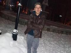 Un VASLUIAN şi-a anunţat SINUCIDEREA pe Facebook! Cum au reacţionat, însă, cunoscuţii acestuia