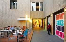 Sinucigaş prins chiar înainte de-a se arunca în aer! Un kamikaze a fost arestat de poliţiştii libanezi, într-o cafenea din Beirut