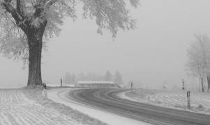 ALERTĂ METEO de CEAŢĂ densă şi POLEI, în următoarele ore. Ce zone sunt afectate