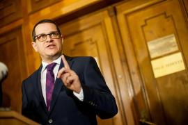 SCANDALUL Ghiţă - Coldea ajunge în Parlament. Şeful SRI, audiat în comisia de supraveghere: "Nu am nicio emoţie"