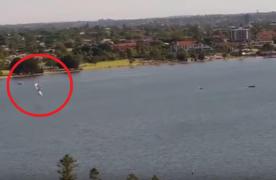 Imagini şocante în Australia: Un avion s-a prăbuşit în apă: Momentul a fost filmat!