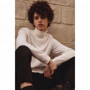 Adolescent român, în top la săptămâna modei de la Milano! Cine este tânărul care a cucerit marile podiumuri de modă ale Europei | GALERIE FOTO