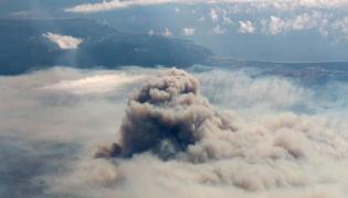 NASA ne oferă IMAGINILE ZILEI! Incendiile fără precedent din Chile, surprinse de sateliții agenției americane (VIDEO)