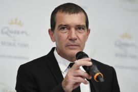 Antonio Banderas a fost spitalizat