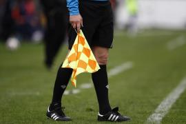 Un primar PNL din Dâmboviţa a arbitrat cu identitate falsă meciuri de fotbal suspecte la pariuri