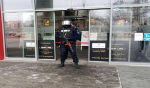 ALERTĂ CU BOMBĂ la un mall din Botoșani! Intervin mascații, circulația a fost restricționată