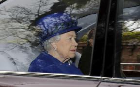 PRIMA APARIȚIE a Reginei Elisabeta a Marii Britanii, după "gripa severă" suferită în perioada Sărbătorilor (VIDEO)