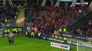 Anchetă deschisă după prăbuşirea unei tribune la meciul Amiens-Lille. Bilanţul răniţilor creşte alarmant!